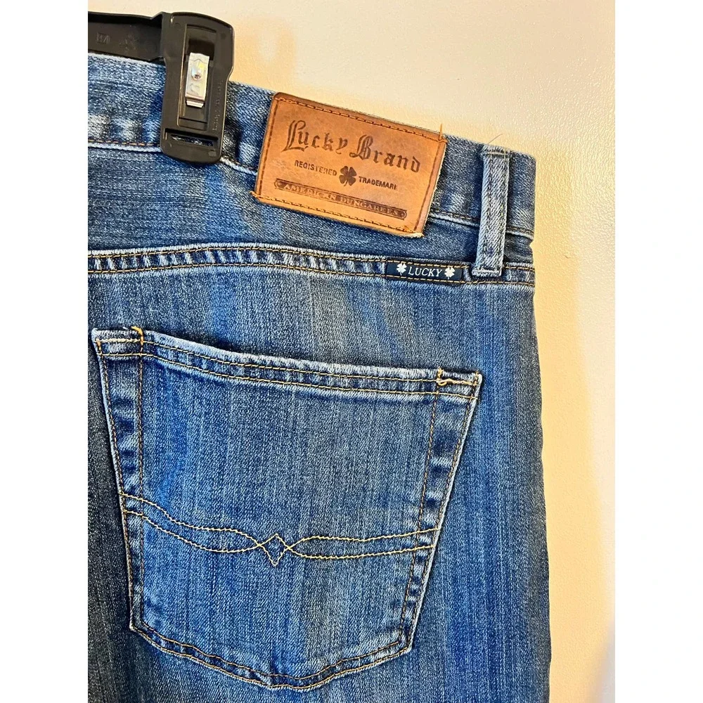 Lucky Brand 361 Vintage Straight Jeans 38x34 - Picture 6 of 7
